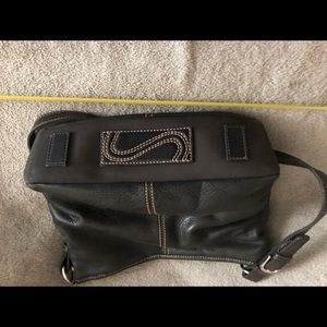 VTG Black “The Sak” leather shoulder bag.